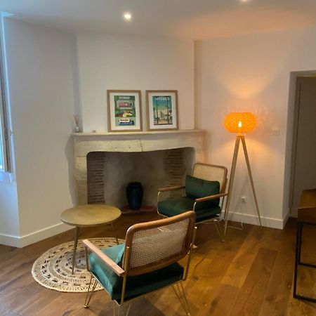 Le Prieure De Saint Pierre Bed & Breakfast Bagian luar foto