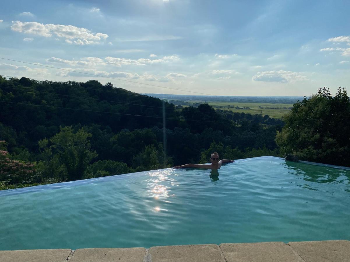 Le Prieure De Saint Pierre Bed & Breakfast Bagian luar foto
