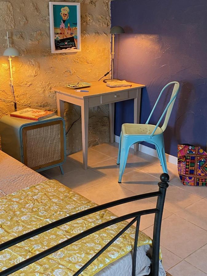 Le Prieure De Saint Pierre Bed & Breakfast Bagian luar foto