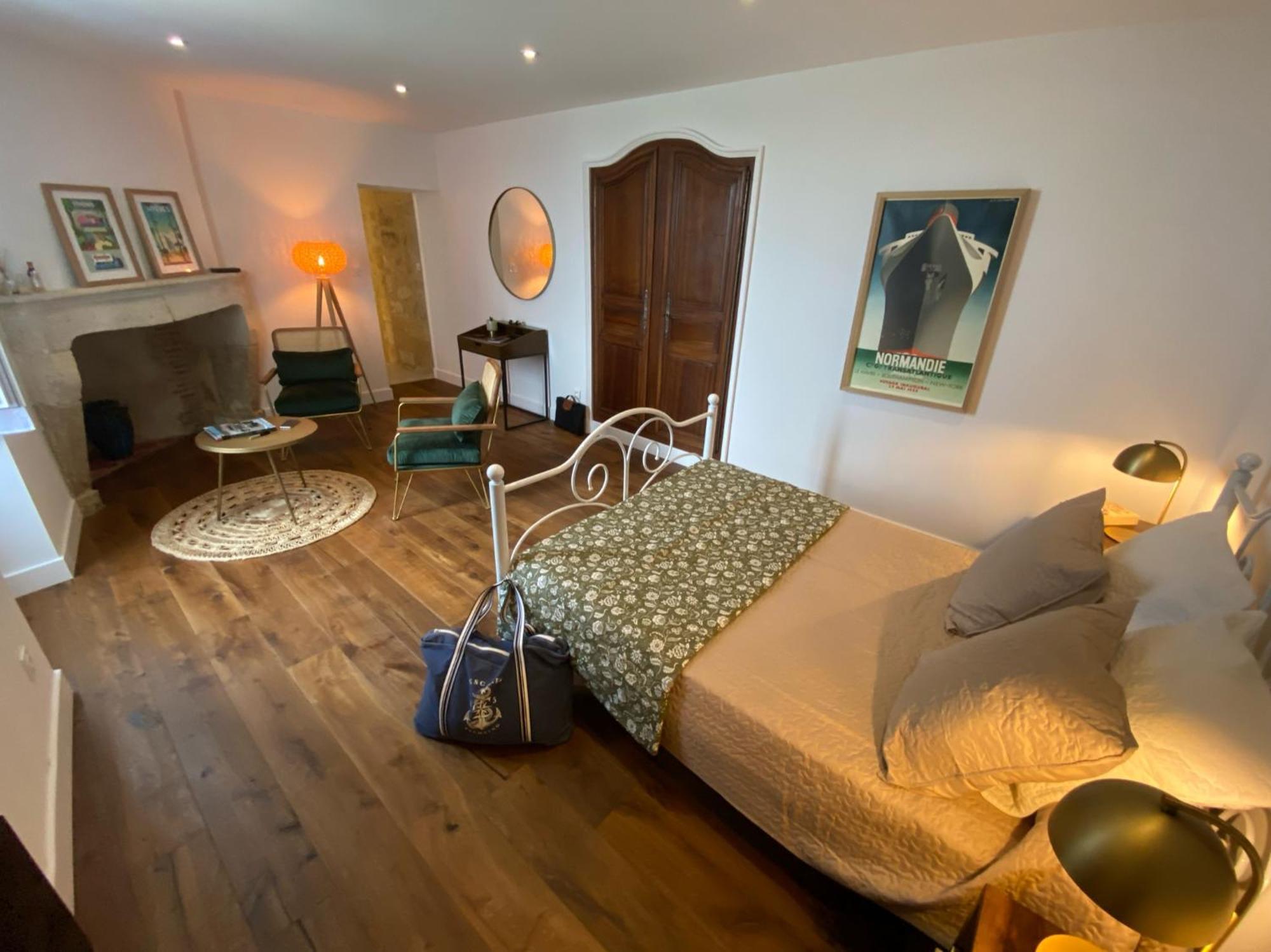 Le Prieure De Saint Pierre Bed & Breakfast Bagian luar foto